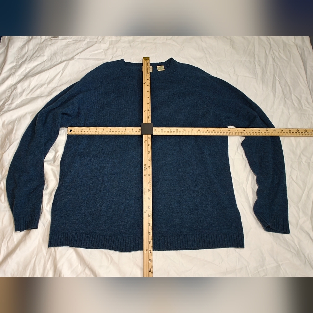 St. John's Bay Men's Navy Crewneck Sweater